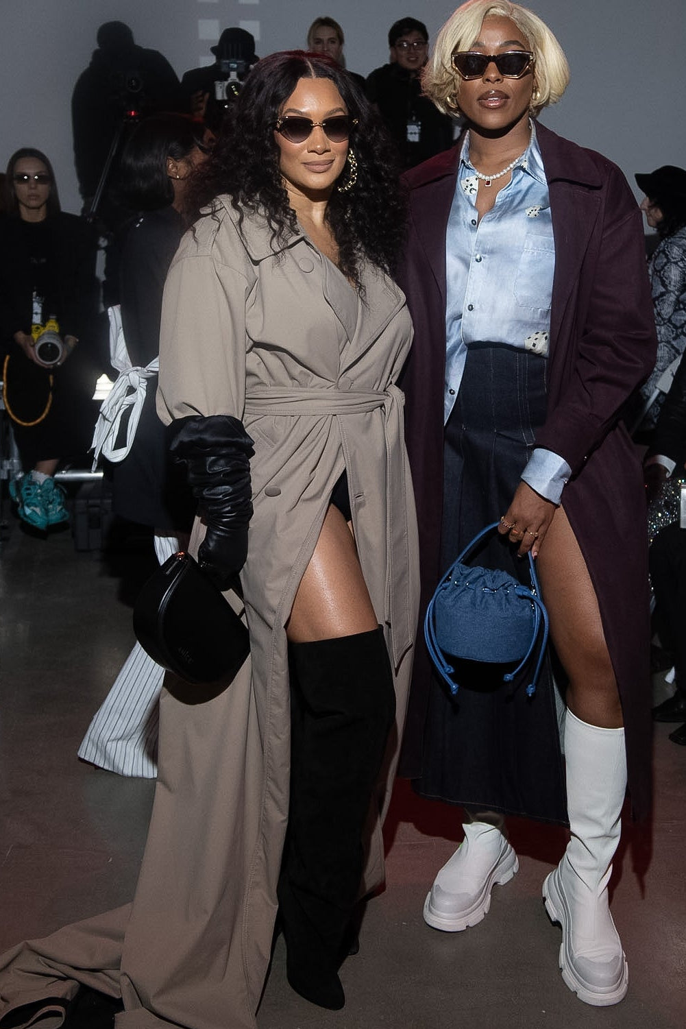 ANiCE’ By Angel Angelou Drawstring Indigo Denim Bucket Bag image 4