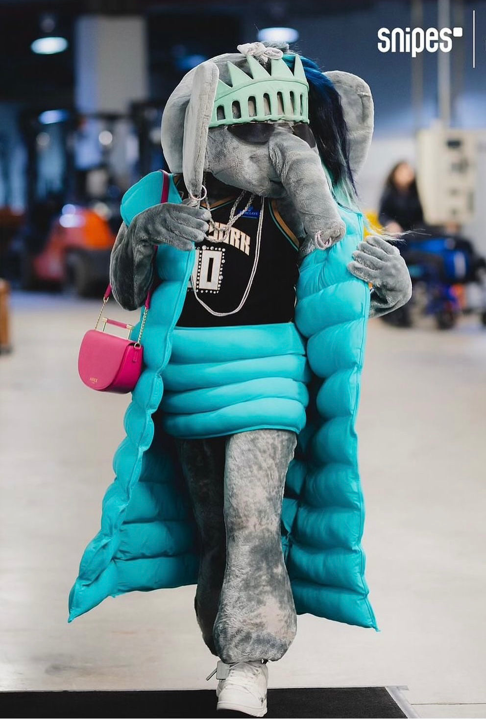 ANiCE’ By Angel SHAKUR Half Moon Metal Leather Top-Handle in Fuschia image 1