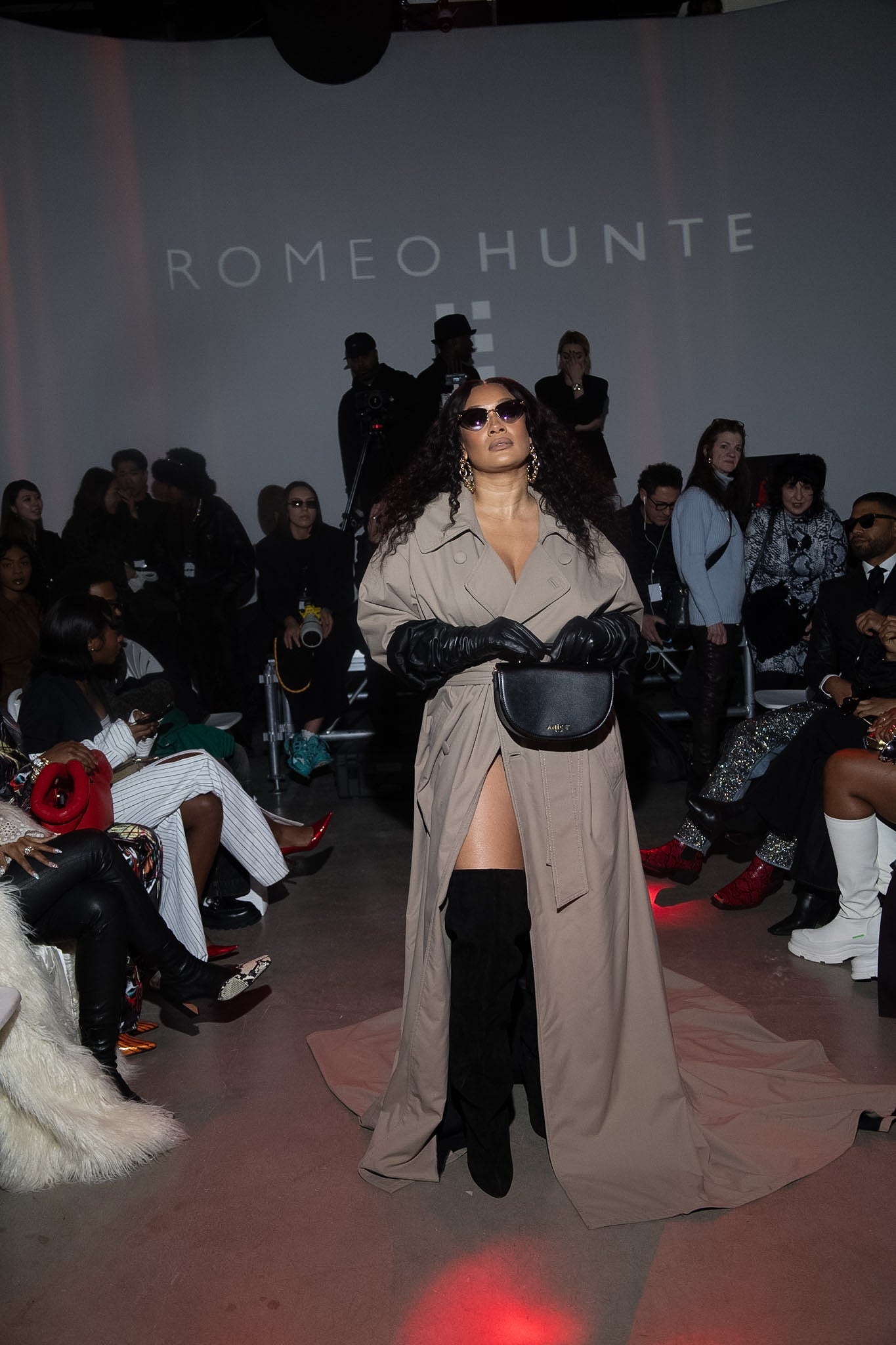 ANiCE’ By Angel SHAKUR Half Moon Metal Leather Top-Handle image 2