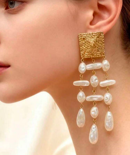 Lady Charolette Earring