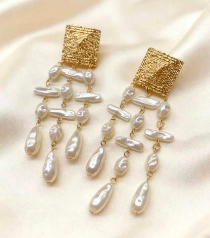 Lady Charolette Earring