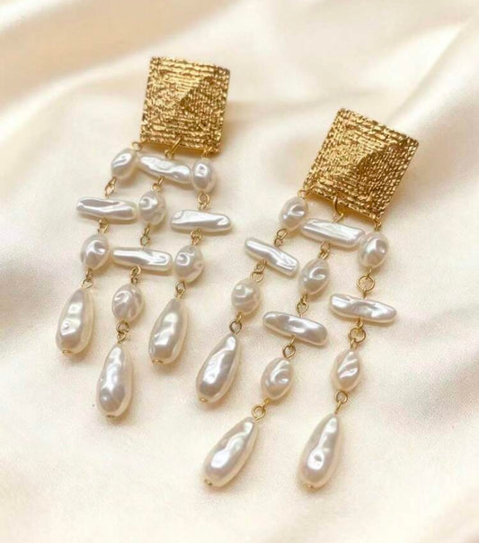 Lady Charolette Earring