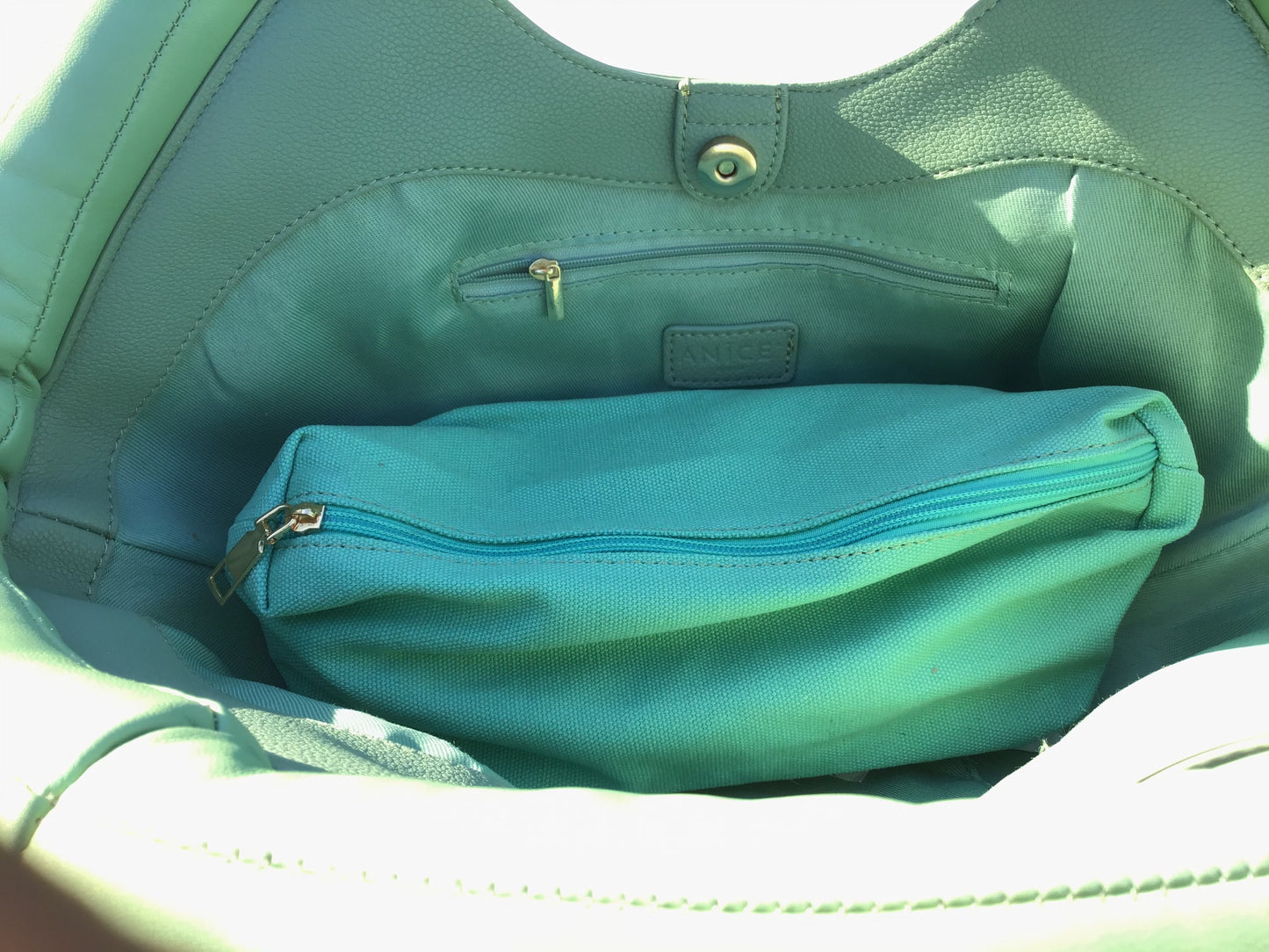 ANiCE’ By Angel RUMI Tote Bag in Minty Green image 9