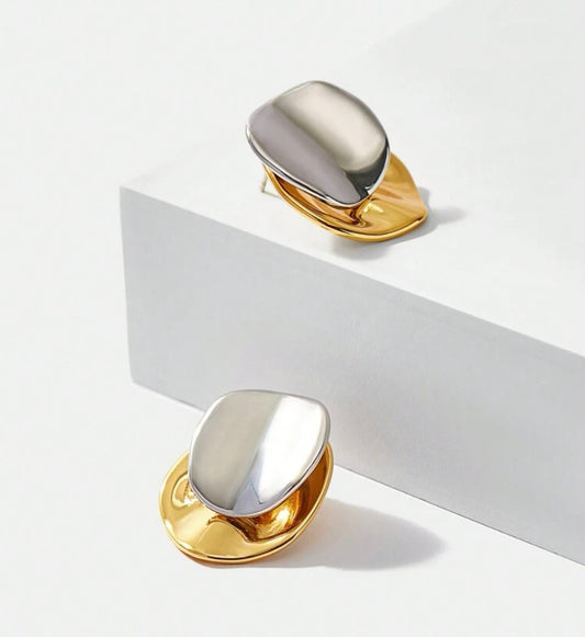 Britian Earring image 0